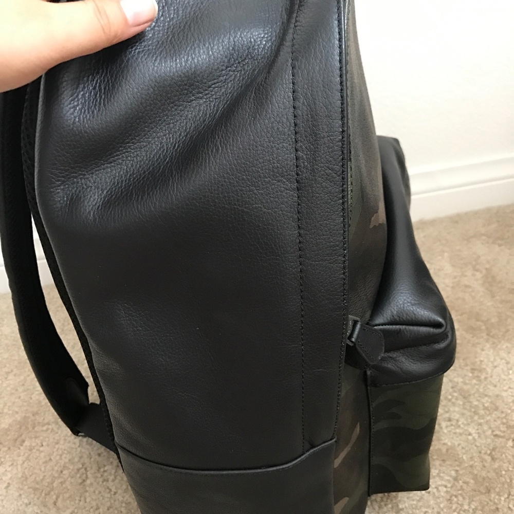 $550 NWT COACH CHARLES  Signature Camo F59914 - Picture 5 of 8